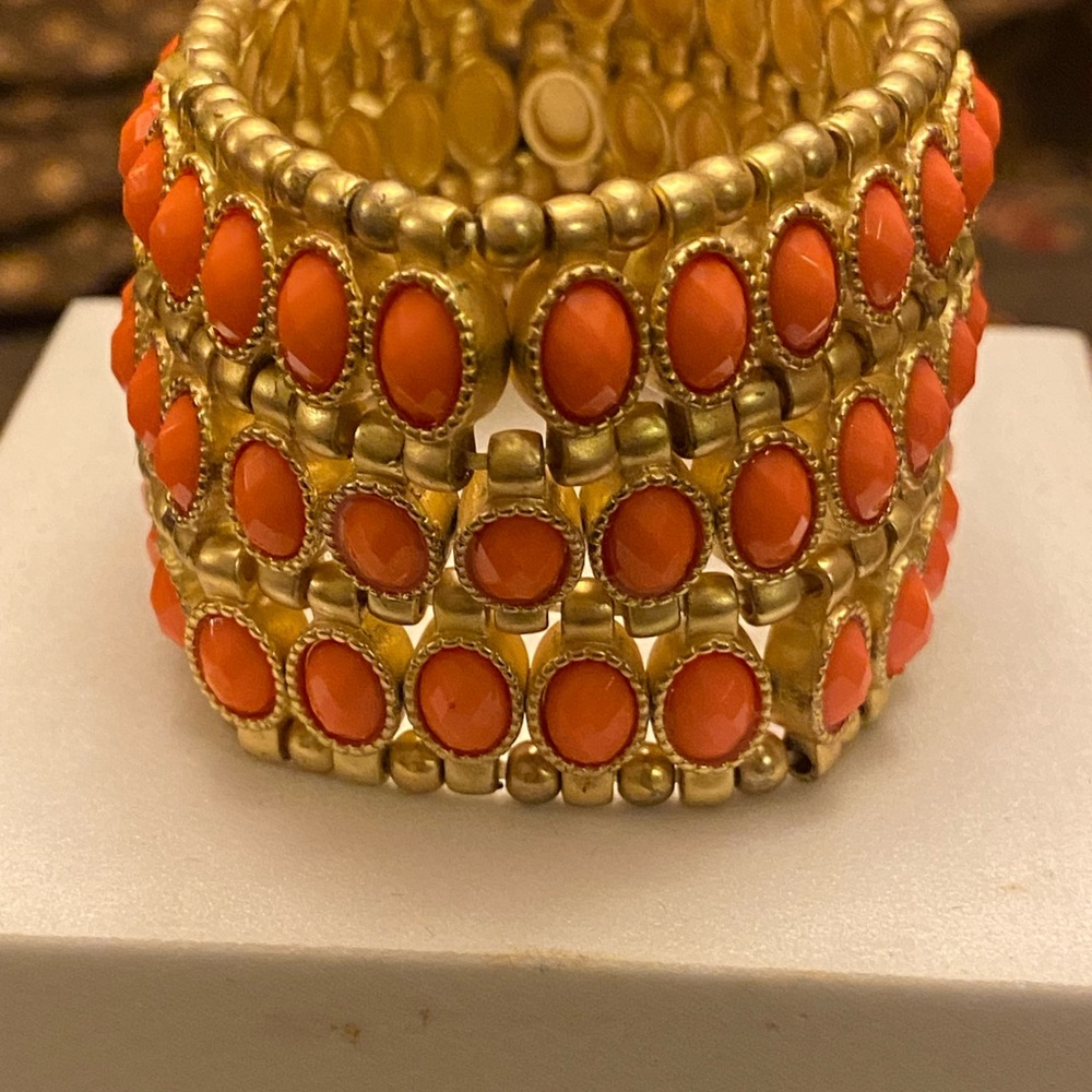 Gold and Orange Cabochon Bracelet with Vintage Design